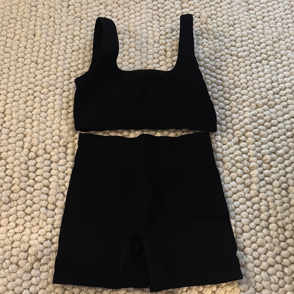 Black Workout Set